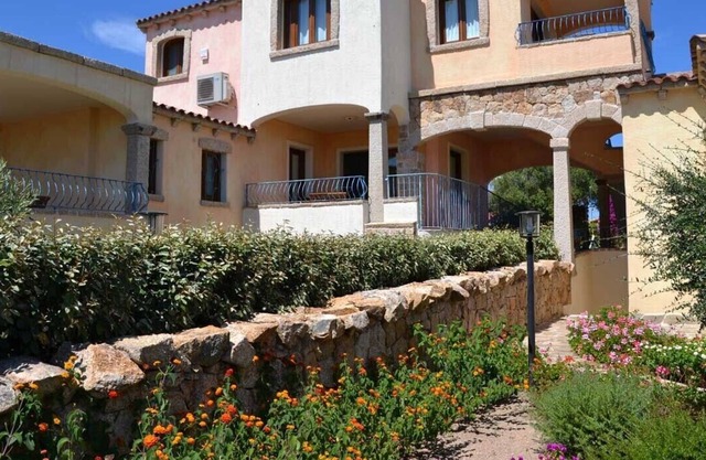 Villa 250 meters from 2 white beaches with crystalline sea