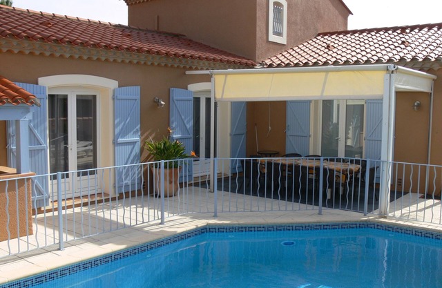VILLA, 3*, 6/8PERS,HEATED SAFETY POOL, 200m FROM BEACH AND SHOPS