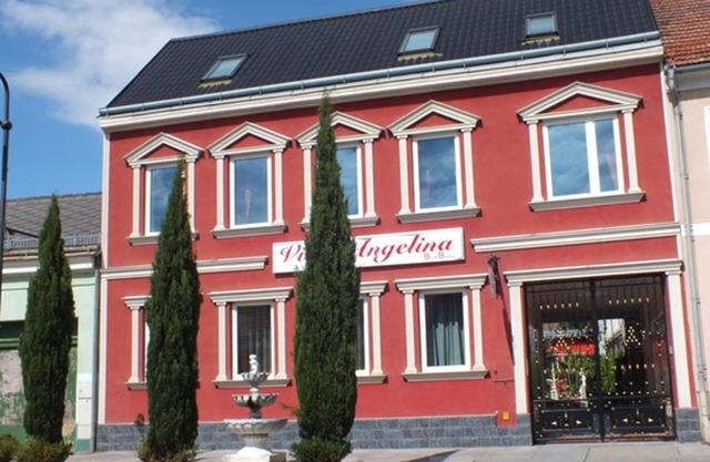 Villa-Angelina