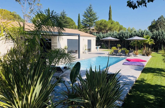 Villa architect 150m2 ground floor, swimming pool, full nature, near sea.
