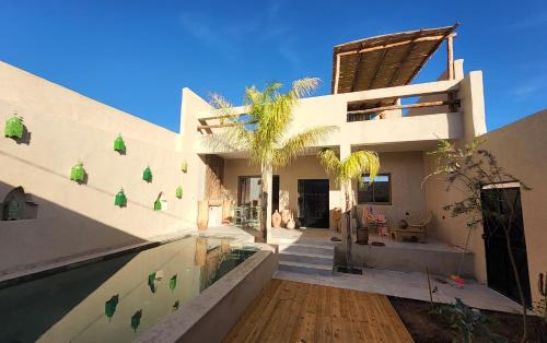 Villa AROMI