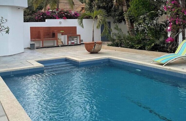 Villa Avec Piscine. Calme, à 5 Minutes de L'océan et Prés de Toutes Commodités
