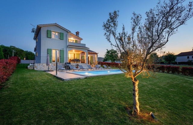Villa Bartol with private pool, table tennis, darts