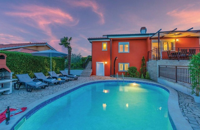 Villa Belvedere for 6 people near Poreč with sea view and pet friendly