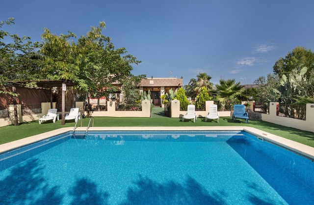 Villa 'Capricho' with Mountain View, Wi-Fi and Air Conditioning