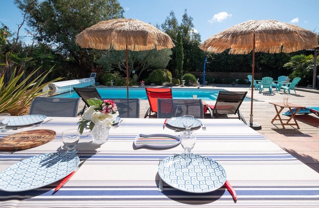 Villa CARAÏBE 150 m2 CLIM, PISC PRIVÉE CHAUFF, SPA ABRITÉ 3' Cap Ferret-Andernos