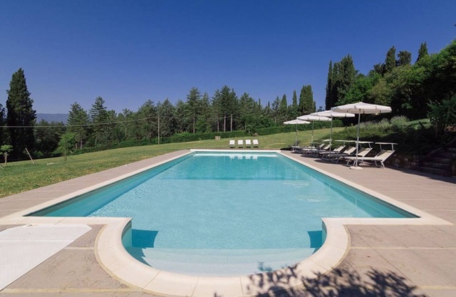 Villa Catarsena with private pool in Tuscany