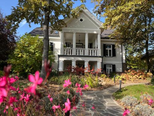 Villa Chez les Amis - Adults only