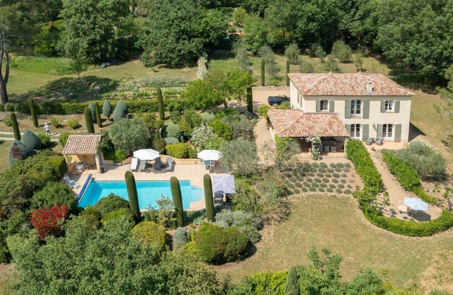 Villa Combes, child- and pet friendly villa, heatable pool in Lorgues