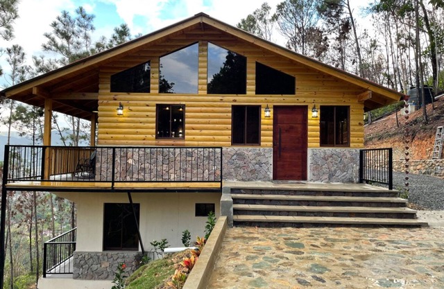 Villa con la Mejor Vista, Privacidad, Piscina & Chimenea