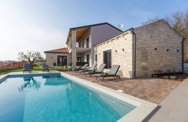 Villa Daisy Dream with Pool