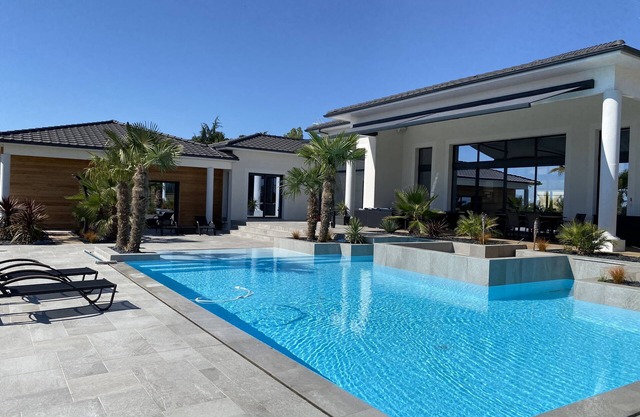 Villa Darchitecte de 500m2 Avec Piscine Chauffée, Sauna, Hammam et spa