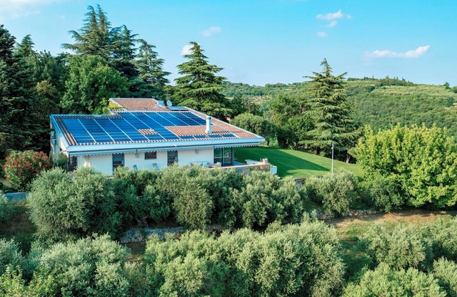 Villa degli Ulivi 8, Emma Villas