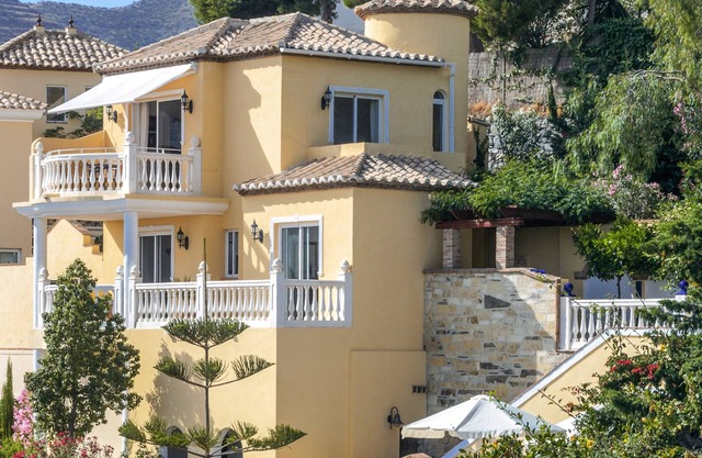 Villa "Estrella" with Sea Views, in the Countryside with Private Pool and For Families