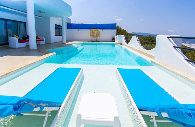 Villa for 2 in Üzümlü Village