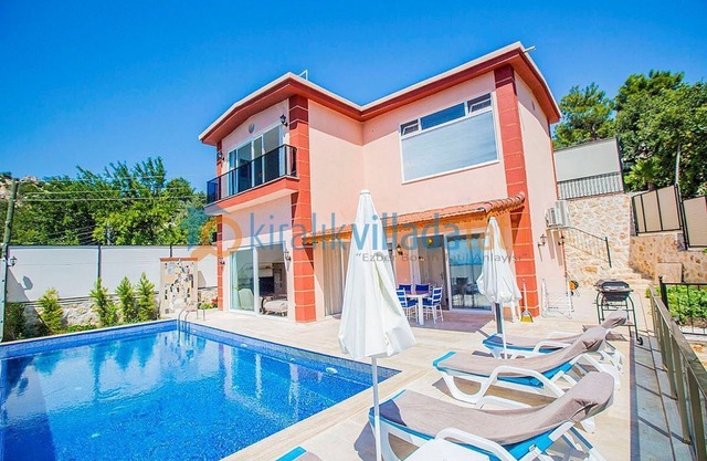 Villa for 4 in Islamlar Village with Secluded Pool