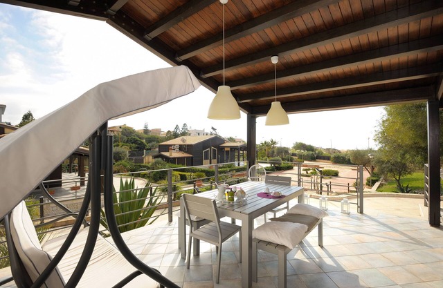Villa for two at MADIGI