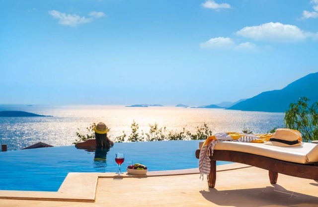 Villa Fortuna 1 with private infinity pool great sea view