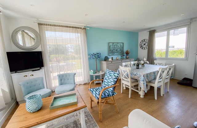 Villa Espérance, a stone's throw from Barneville beach, rated 3 *.