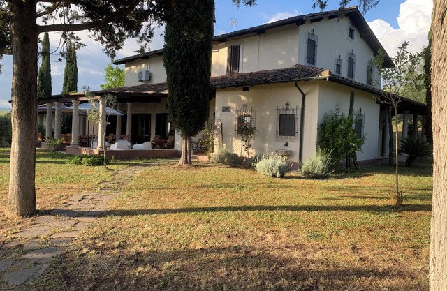 Villa il Turchetto, country house with swimming pool 2km from Terme di Saturnia