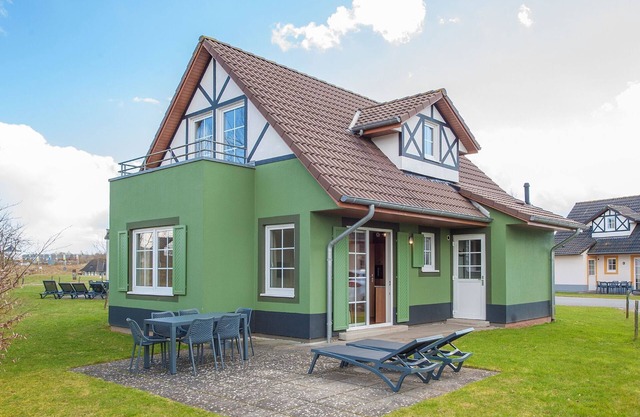 Villa in Cochem with Garden and Parking