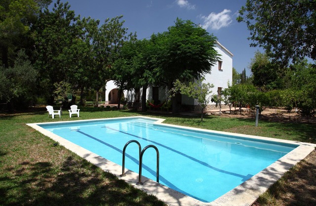 Villa in Costa Dorada, with pool and private garden, in Tortosa.