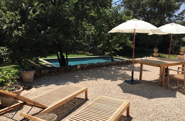Villa in the heart of the pine forest Aixoise