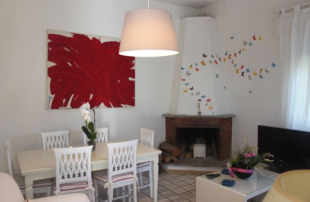 Villa in Fregene a few steps from the beach, suitable for families, pet friendly