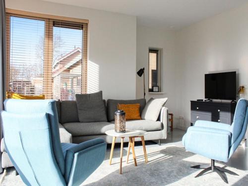 Villa in Friesland with Jetty and Fenced Garden