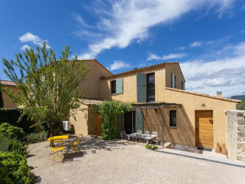 Villa in Malaucène with Mont Ventoux Views