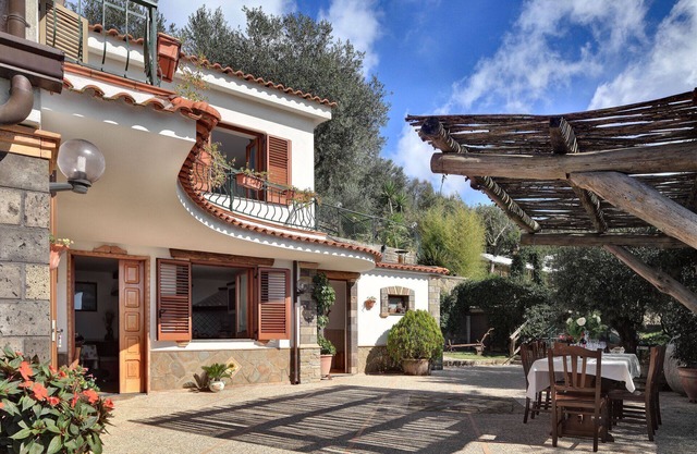 Villa in Massa Lubrense with 3 bedrooms sleeps 7