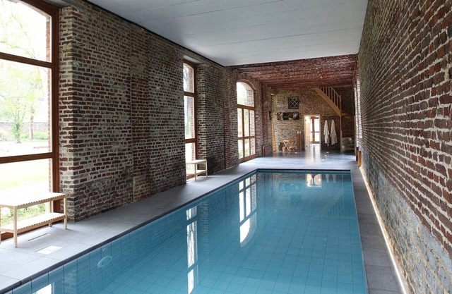 Villa in Wanze with Pool and Tennis Court