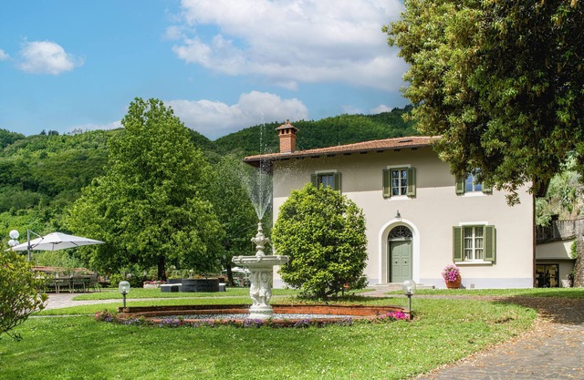 Villa/Independent home in Pistoia with 5 bedrooms sleeps 10