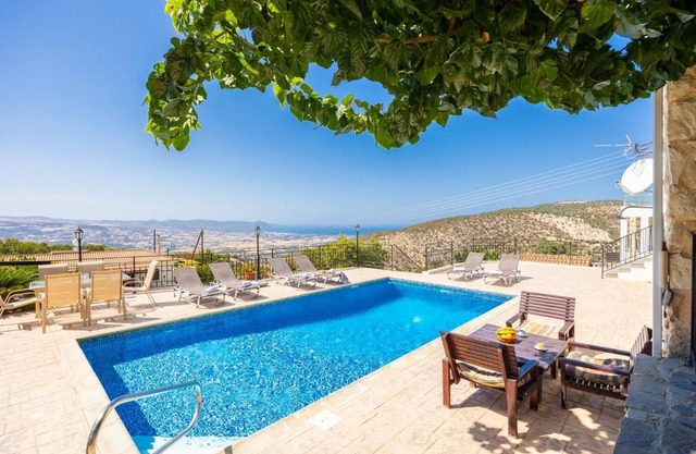 Villa Irene Palace - Five Bedroom Villa, Sleeps 11