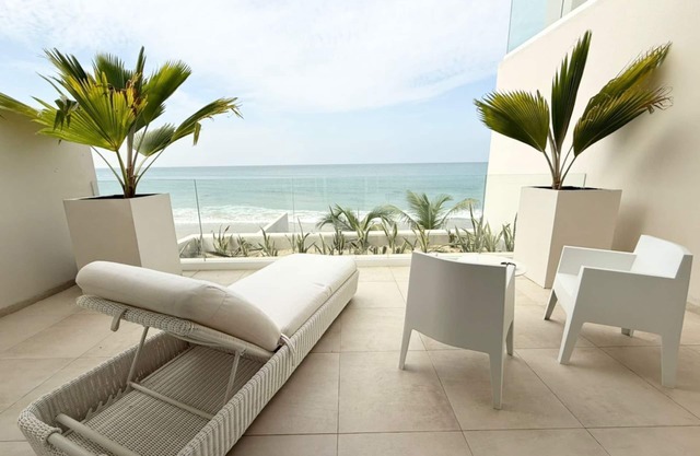 Villa Italia Somone Luxury Hotel