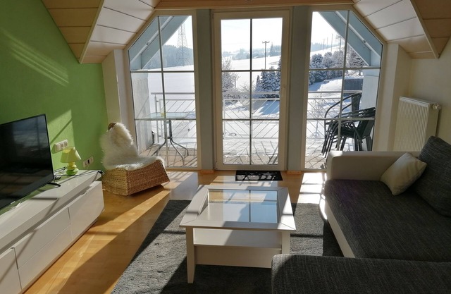 VILLA KUNTERBUNT, quiet flat in the countryside, single room/3-room apartment rental