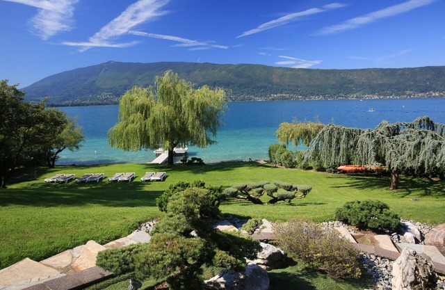 Villa le France 5 stars Vision Luxe 10 people 5 bedrooms Annecy
