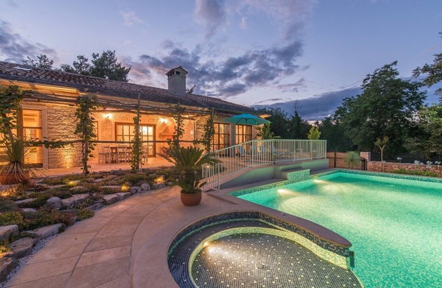 Villa Lipica with Private Pool and Jacuzzi