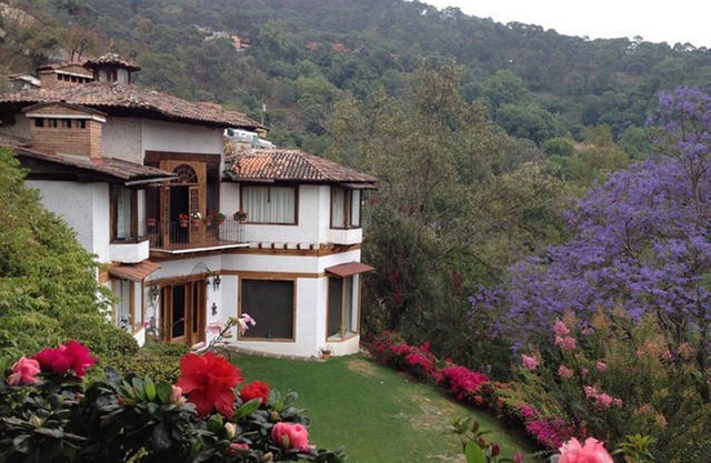 Villa los Cuatro Manguitos for 20 guests 5 min away from lake & downtown