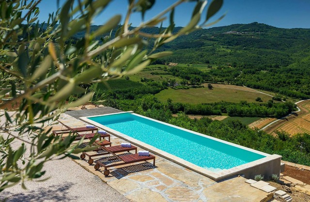 Villa Majestic Eye