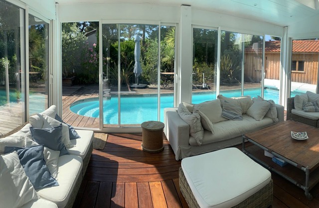 Villa Maluel, Pool, 18 Guests, Surf and Beaches within walking distance