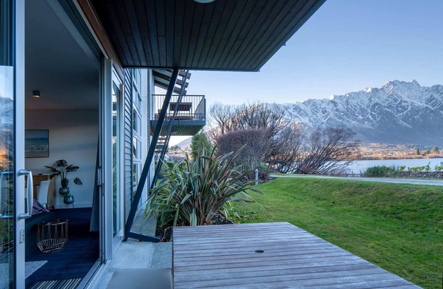 Villa Mantra, Free Parking, AC, Direct Lake Access