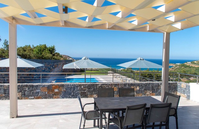 Villa Marine, Brand New Luxury Villa with Amazing Seaview & Private Pool