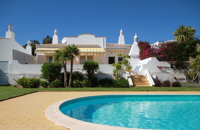 Villa Meia-Praia, with Terrace, Pool and Garden