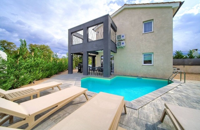 Villa Melody (Kvarner - Sveti Ivan Dobrinjski)