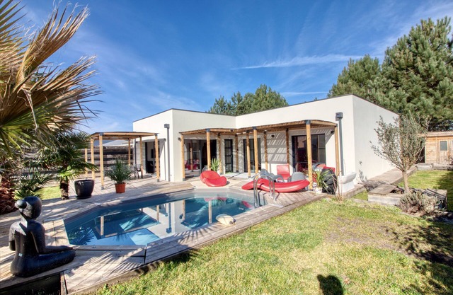 Villa Meli with the ocean, Lacanau and the Bassin d'Arcachon just 10 minutes away