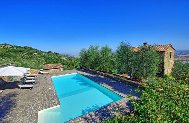 Villa Montalcino - Country house with private pool