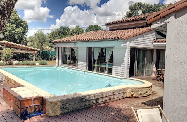 Villa near Uzès, 230m², 8 pers. Max, PMR access