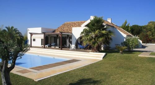 Villa Oasis Azul - Beautiful Villa With Heated Private Pool, Short Walk To All Amenities