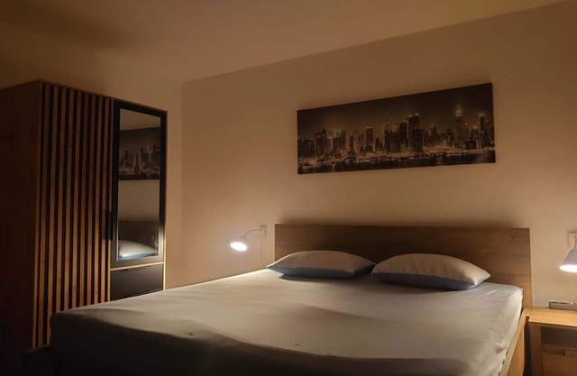 Villa Peragić - Triple Room with Balcony and Private External Bathroom